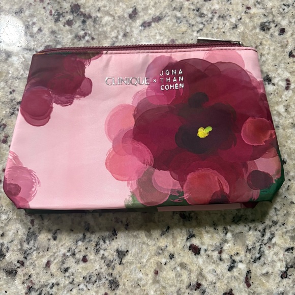 Clinique X Jonathan Cohen floral print tote bag and makeup bag New Without tags - Picture 3 of 10